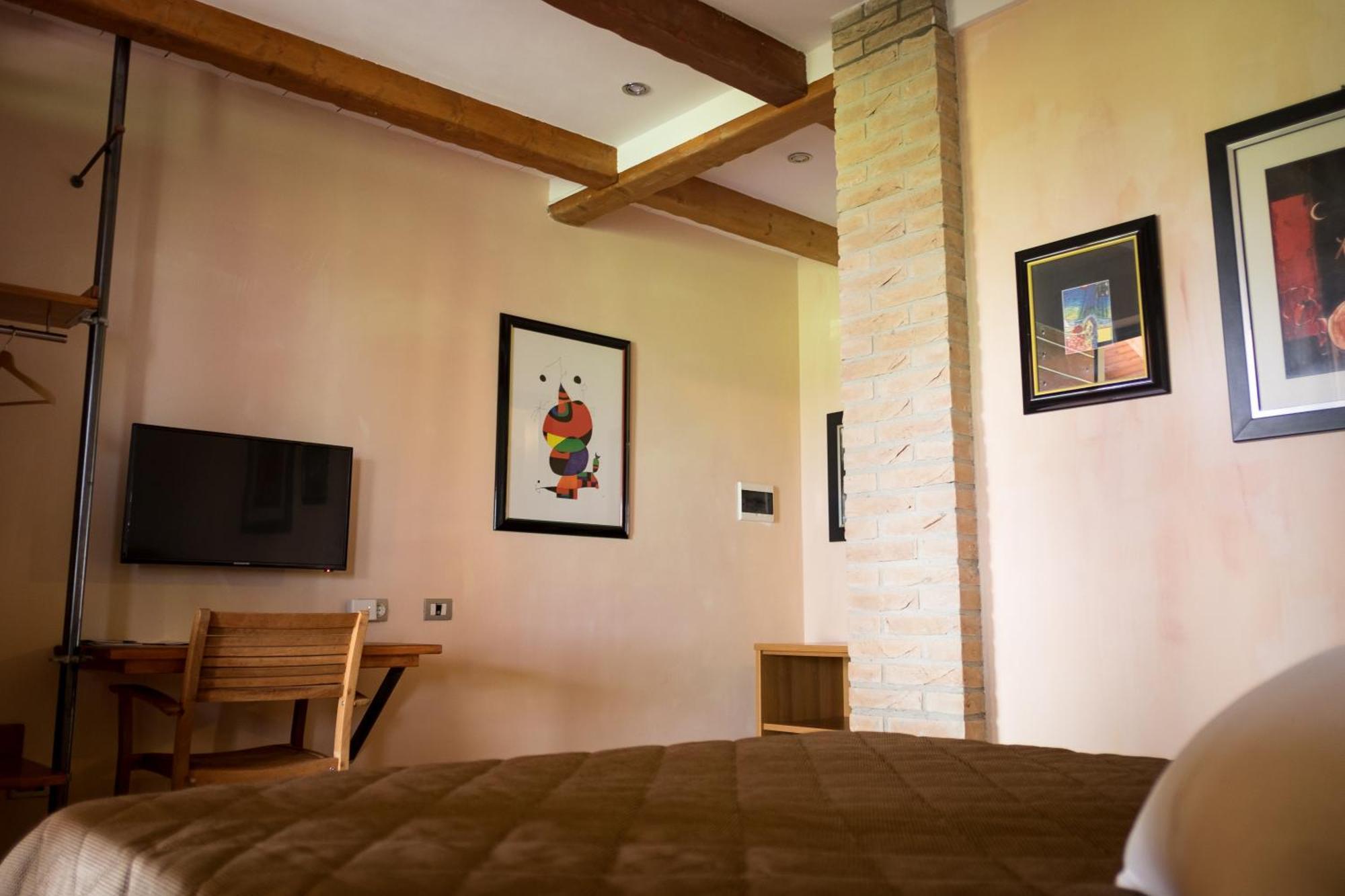 Rustic Parma Retreat Apartment Montechiarugolo Luaran gambar